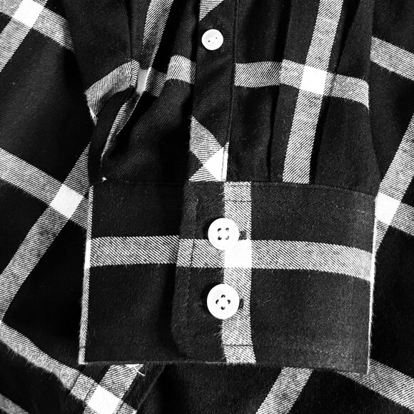 EUC JCREW Flannel Shirt Woman's Plus 2X Cotton Black Ivory Plaid Relaxed Fit - Picture 5 of 10